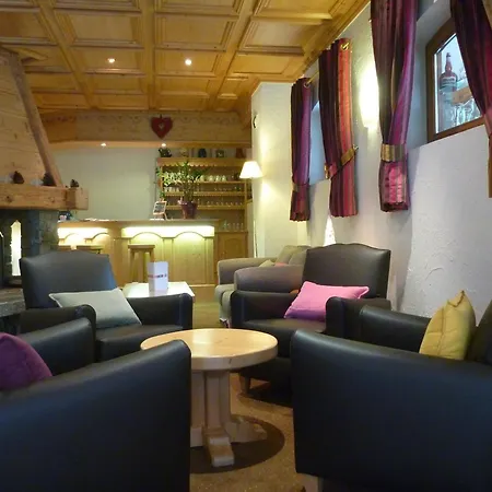 Hotel Oustalet