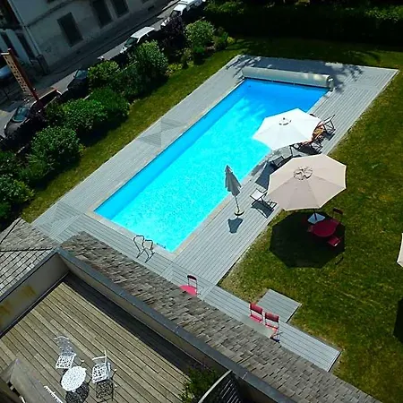 Hotel Oustalet 3*
