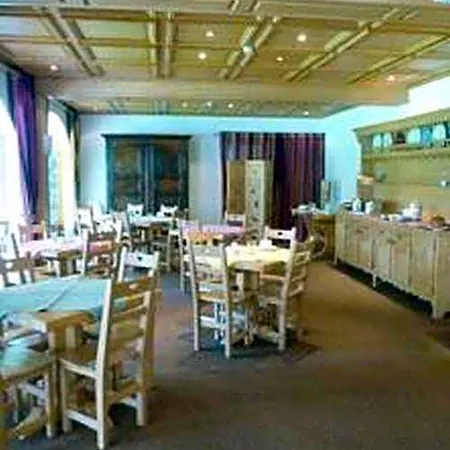 Otel Oustalet
