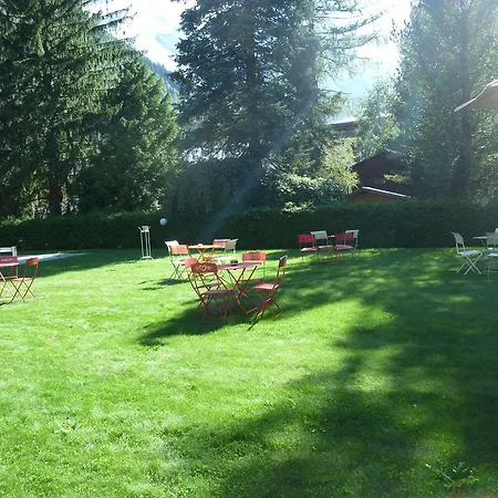 Hotel Oustalet 3*