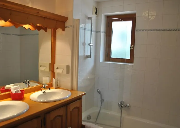 Готель Oustalet