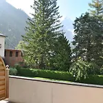 أوستاليه فندق شامونكس
